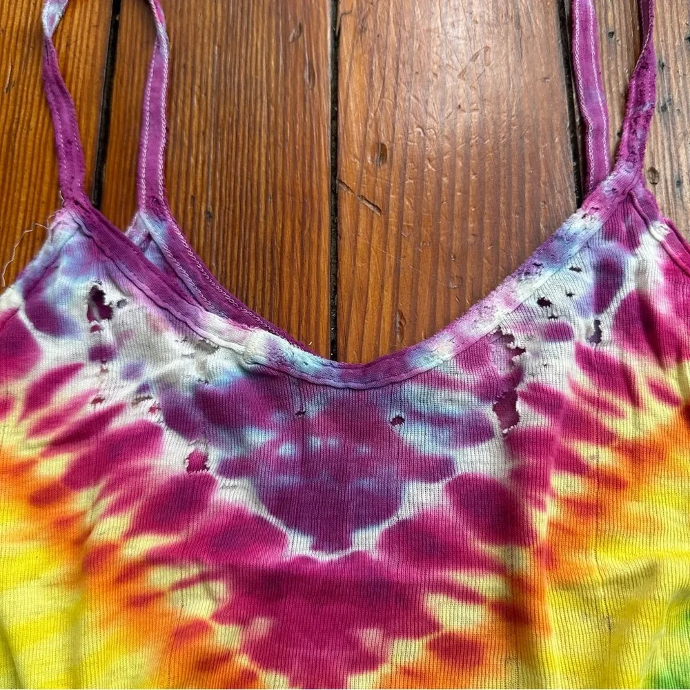 Vintage 1990s Urban Outfitters (made by Free People) tie dye tank top Small/Medi